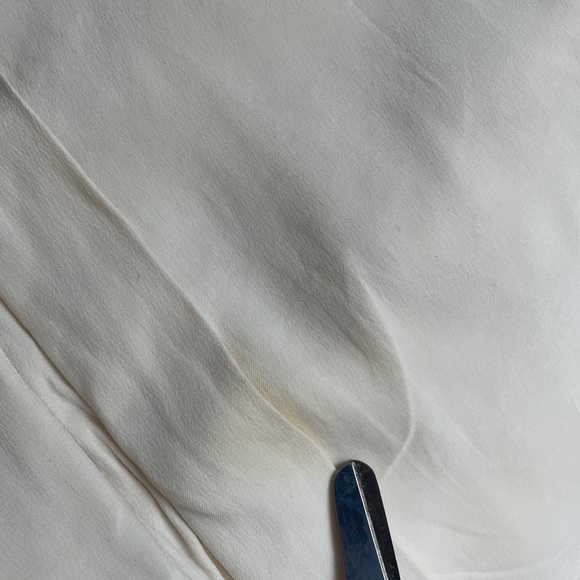 Lafayette 148 Size 14  100% Silk Cream Blouse Career Office - Picture 11 of 11